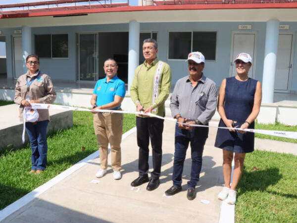 Rutilio Escandón entrega rehabilitación de tortugueros de Puerto Arista, Boca del Cielo, Costa Azul y Barra Zacapulco