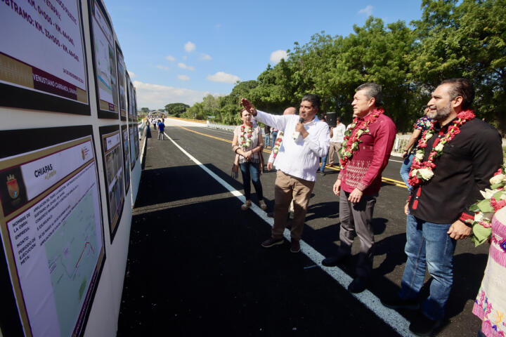 Rutilio Escandón inaugura el puente Río Blanco y la cuarta etapa de la carretera La Angostura-Pujiltic