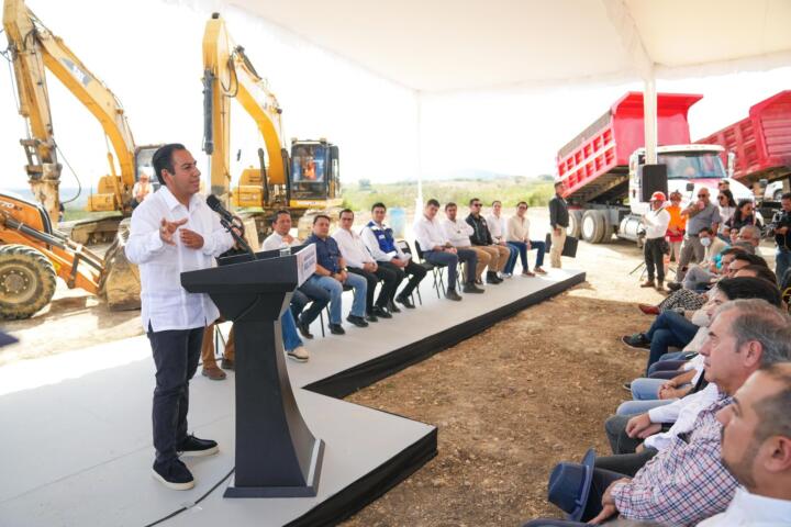 Encabeza Eduardo Ramírez colocación de la primera piedra del Parque Industrial Chiapas, en Berriozábal