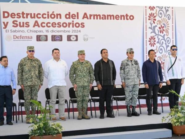 Eduardo Ramírez participa en destrucción de armas; celebra trabajo coordinado