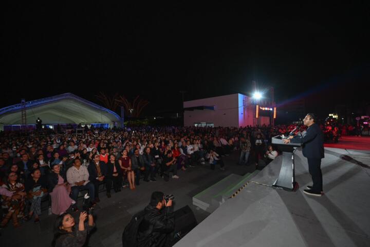 Junto a las familias chiapanecas, Eduardo Ramírez clausuró el Festival "El Mequé"