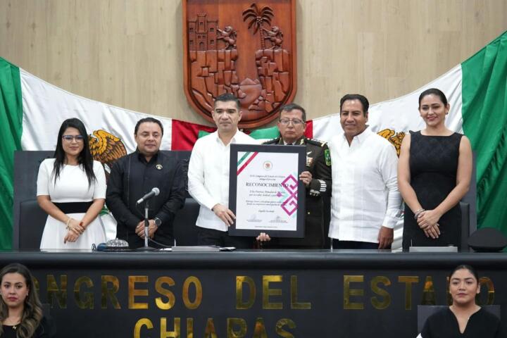 Congreso reconoce entrega,  lealtad y vocación de servicio de las Fuerzas Armadas Mexicanas