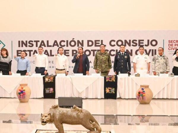 Presente Juan Carlos Moreno Guillén en la Instalación y toma de protesta del Consejo Estatal de Protección Civil.