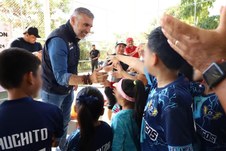 Continuamos con más programas deportivos; ahora en Capulines III: Angel Torres