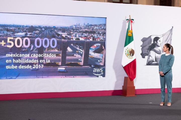 Presidenta Claudia Sheinbaum anuncia inversión de 5 mmdd de Amazon Web Services en México para crear región digital en Querétaro