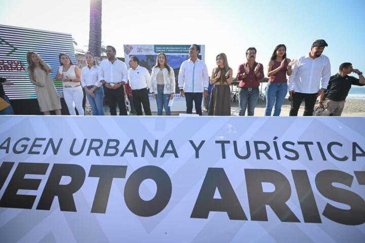 Eduardo Ramírez encabeza banderazo de inicio de la obra de mejoramiento de la imagen urbana y turística de Puerto Arista