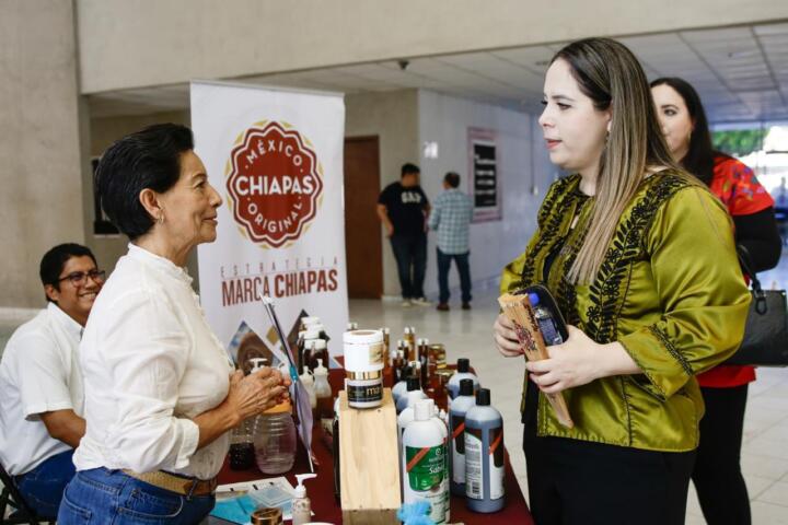 Con gran éxito inaugura Voluntariado del Poder Judicial la Expo Marca Chiapas, en el corazón de la justicia