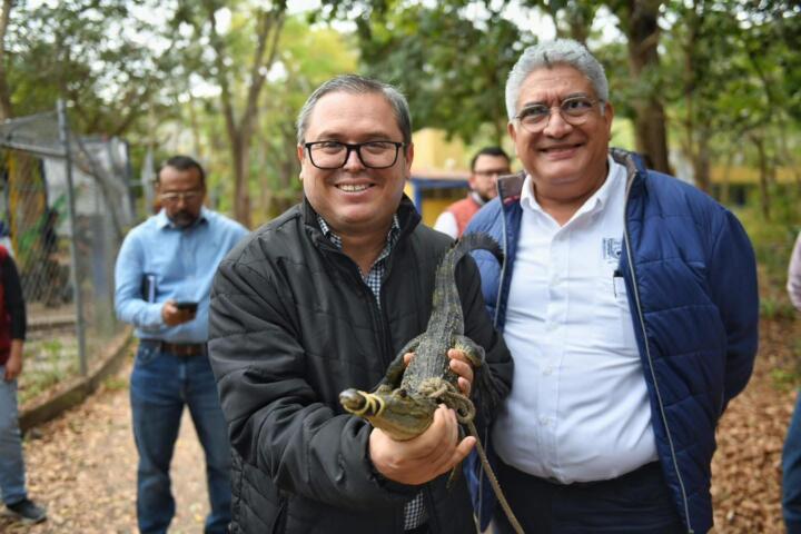 Recorre el rector Oswaldo Chacón Rojas las instalaciones de Ciudad Universitaria