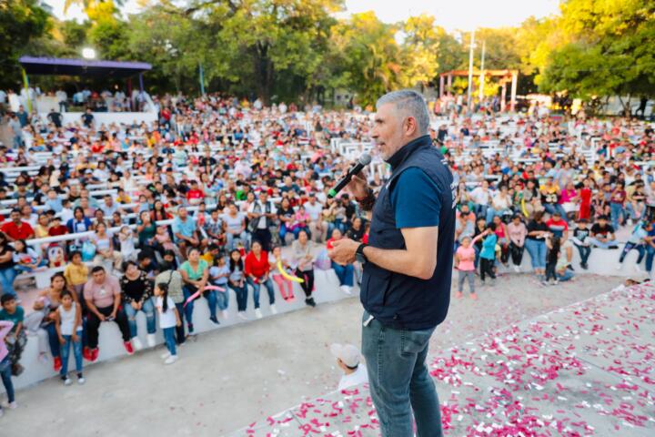 Con gran éxito se dio ¡Qué viva el día de Reyes" en Tuxtla