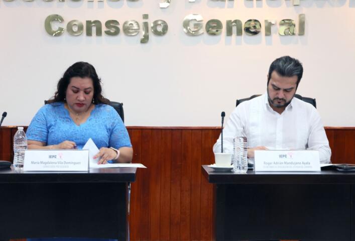 Firman IEPC y SEECH, convenio para realizar foros de consulta relativos al Programa de Alfabetización “Chiapas Puede”