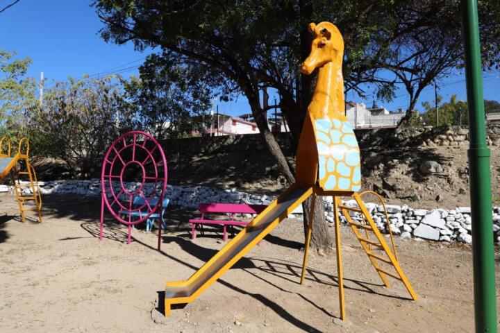 Junto con vecinas y vecinos embellecimos el parque de San Isidro Buena Vista: Angel Torres