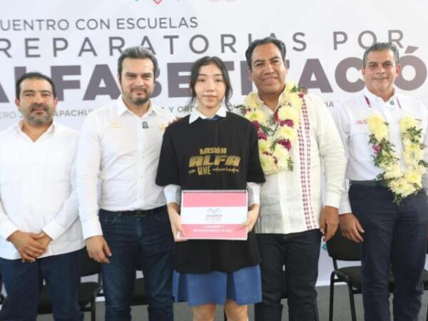 Encabeza Eduardo Ramírez presentación del Programa de Alfabetización "Chiapas Puede”, ante preparatorias del Soconusco