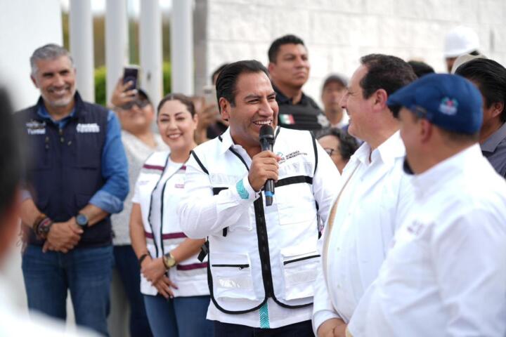 Eduardo Ramírez da inicio a la construcción de puente peatonal en la zona hospitalaria de Tuxtla Gutiérrez