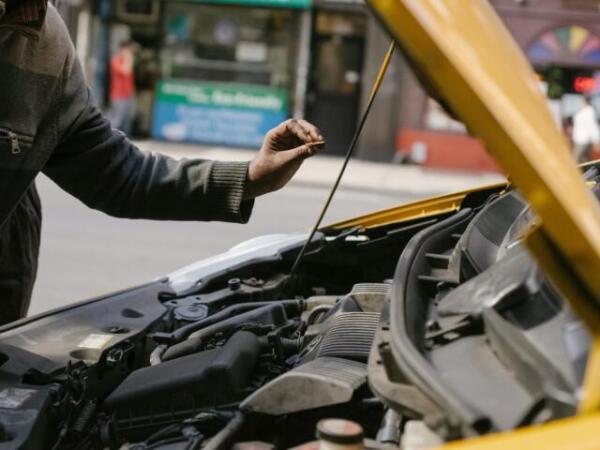 ¿Qué pasa si dejas tu auto parado por mucho tiempo?