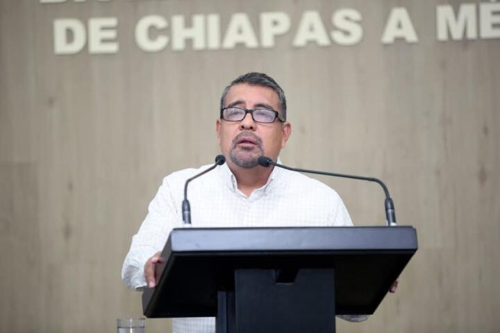 Javier Jiménez destaca avances legislativos en Chiapas, incluyendo consultas públicas y fondo financiero