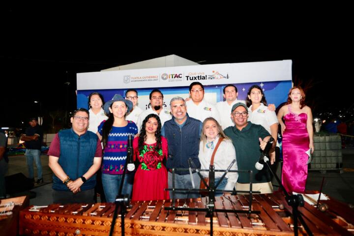 Espectacular el evento ¡Que viva el Cine Marimba!, en Tuxtla