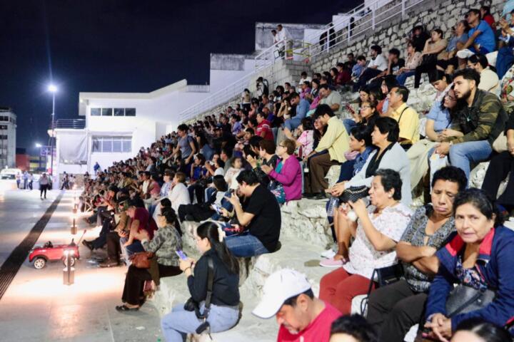 Espectacular el evento ¡Que viva el Cine Marimba!, en Tuxtla