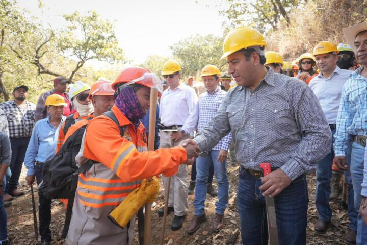 Eduardo Ramírez refuerza estrategias para combatir incendios y proteger el medio ambiente en Chiapas