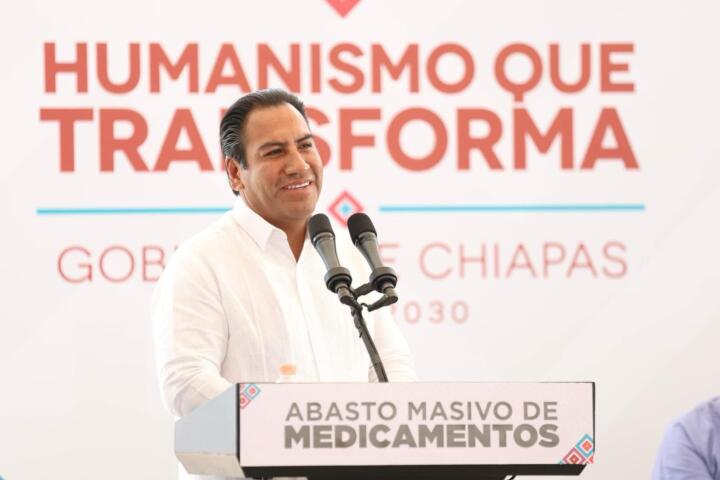 Eduardo Ramírez dio inicio al abasto masivo de medicamentos e insumos a unidades médicas de Chiapas