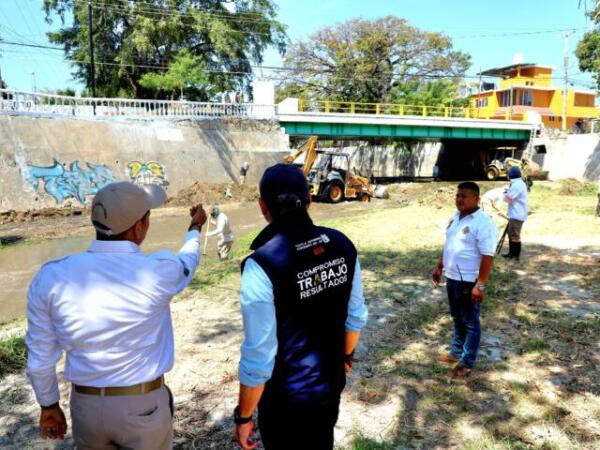 Supervisa Angel Torres acciones de limpieza y desazolve del río Sabinal y afluentes