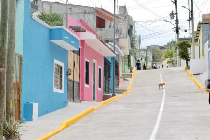 Inaugura Angel Torres pavimentación de la Calle Amapola en la Colonia Potinaspak