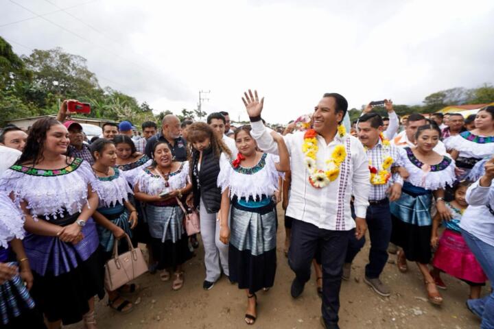 En Chilón, Eduardo Ramírez constata respaldo popular al proyecto "La autopista es nuestra, la ruta de las Culturas Mayas”