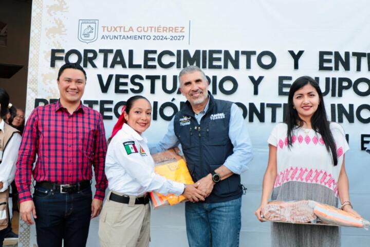 Anuncia Angel Torres aumento salarial histórico a personal de Protección Civil Municipal