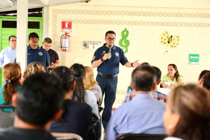 Fortalece Angel Torres programas "Contigo por tu seguridad" y "Corredor Escolar Seguro"