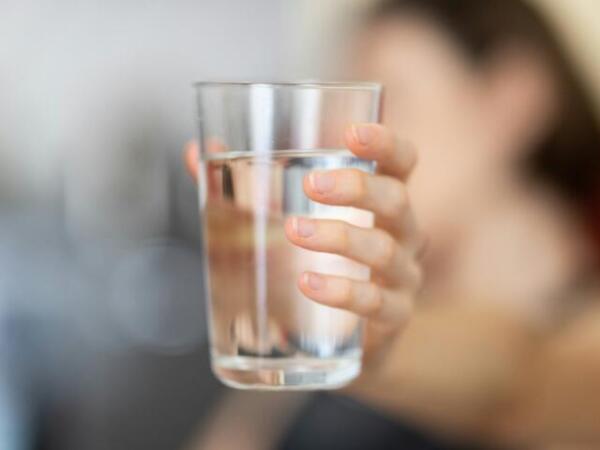 Si notas estos síntomas, tu cuerpo te está pidiendo agua