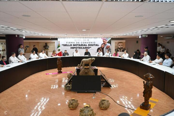 Encabeza Eduardo Ramírez firma de convenio para la implementación del Sello Notarial Digital Hipotecario