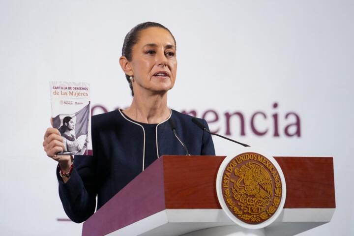 Presidenta Claudia Sheinbaum presenta la Cartilla de Derechos de las Mujeres en el marco del 8M