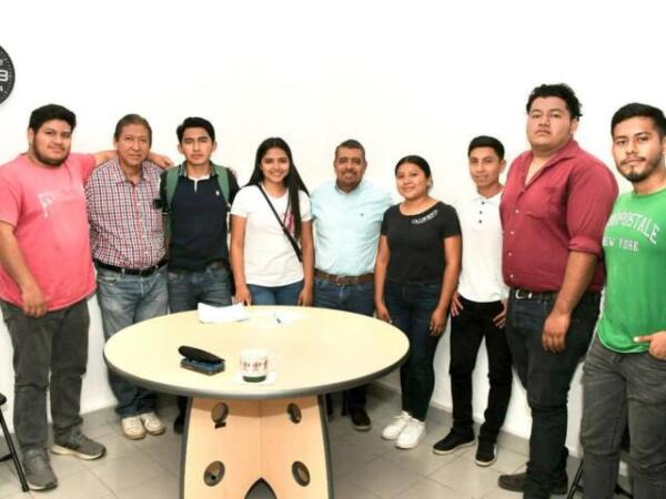 Javier Jiménez se reúne con estudiantes de Agronomía de la UNACH en Huixtla