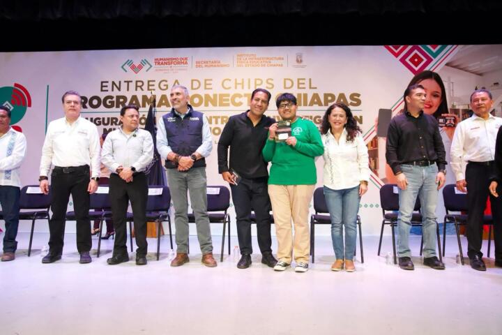 Eduardo Ramírez fortalece a la Unicach con obras y mayor conectividad para estudiantes