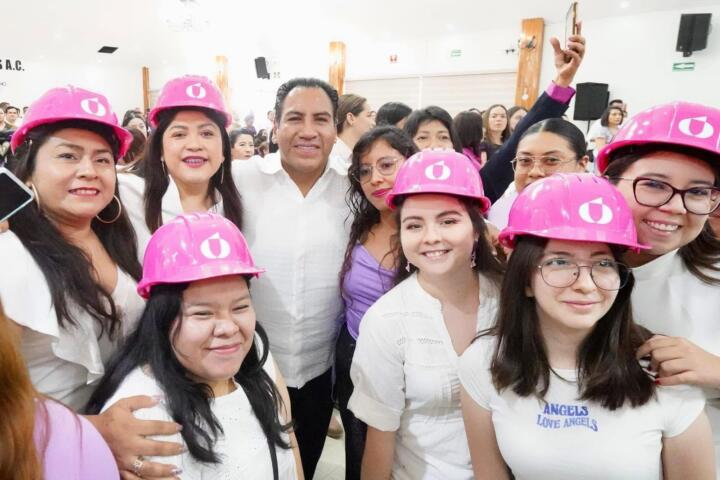 Impulsa Eduardo Ramírez inclusión de las mujeres en funciones técnicas y operativas dentro del sector hídrico