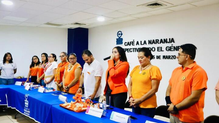 Cobach realiza foro con escritoras destacadas en el marco del Día Naranja