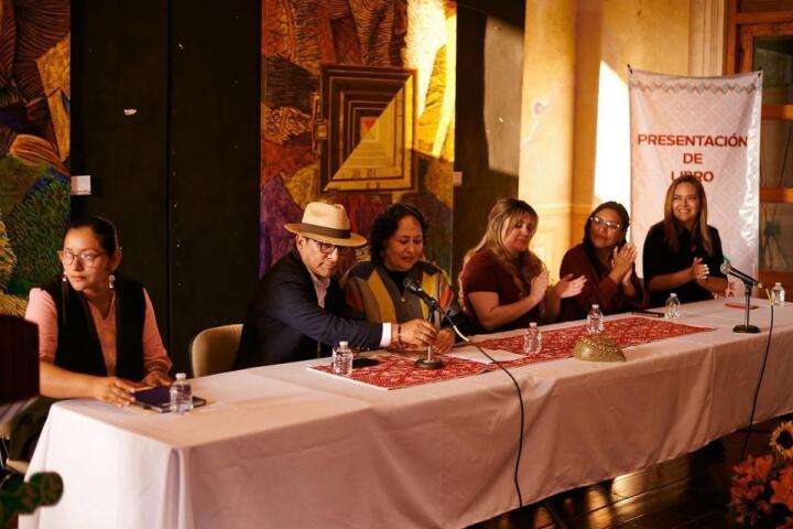 Coneculta presenta la colección de libros Najsakopajk