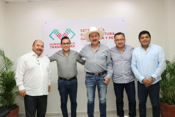 SAGyP y municipios consolidan coordinación para fortalecer el campo y la ganadería