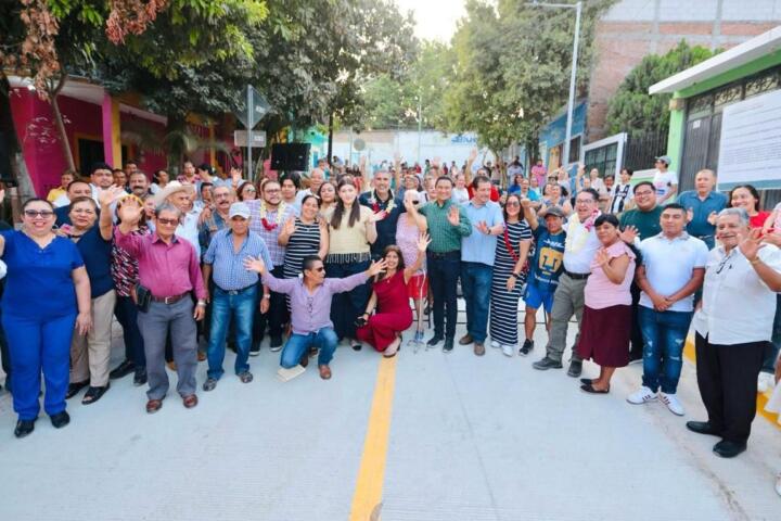 Inaugura Angel Torres Calles Felices en beneficio de la colonia El Roble