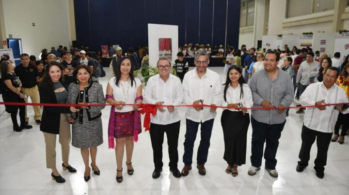 Estudiantes de Costa Rica, Bolivia, Colombia y Chiapas participaron en la Muestra Cultural Internacional de la UNACH