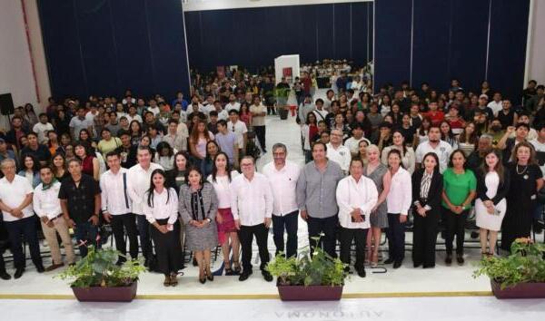 Estudiantes de Costa Rica, Bolivia, Colombia y Chiapas participaron en la Muestra Cultural Internacional de la UNACH