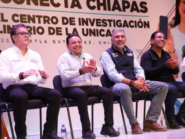 Asiste Moreno Guillén a la Entrega de Apoyos del Programa “Conecta Chiapas”