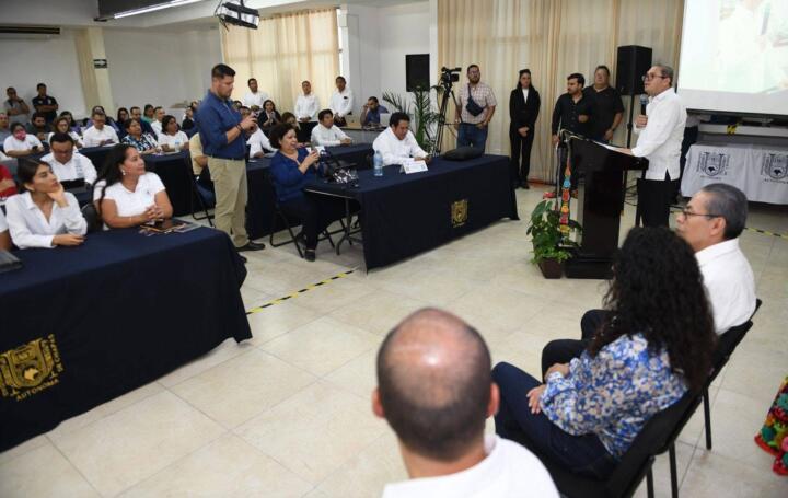 Recibe UNACH a representantes de los Comités de Mejora Continua del Sureste