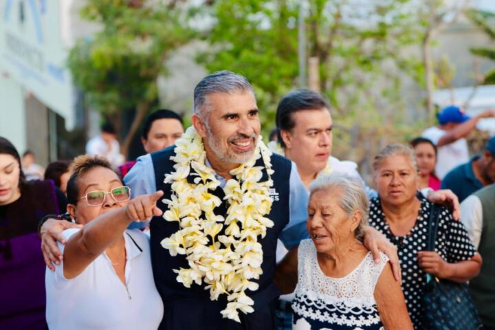 Inaugura Angel Torres una calle más en la colonia Chiapas Solidario