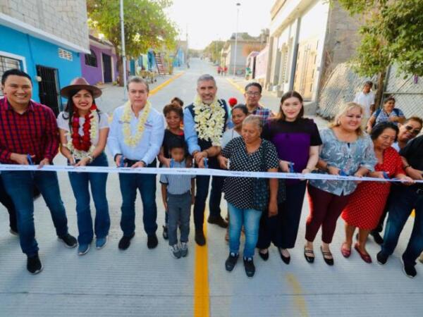 Inaugura Angel Torres una calle más en la colonia Chiapas Solidario