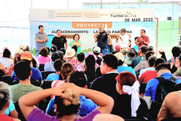 Angel Torres da seguimiento a programas para mejorar la calidad de vida de las familias en condición vulnerable