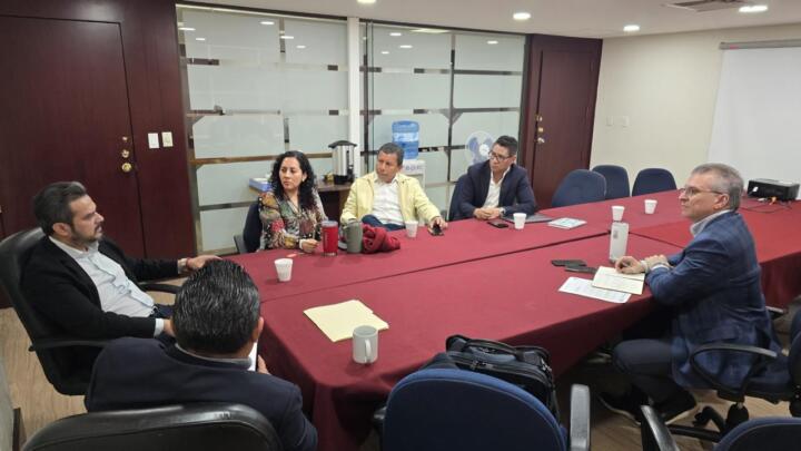 Acuerdan USICAMM y Secretaría de Educación, acciones para abatir el analfabetismo en Chiapas
