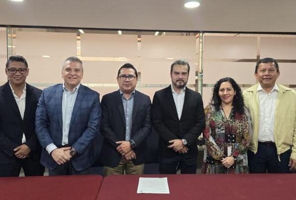 Acuerdan USICAMM y Secretaría de Educación, acciones para abatir el analfabetismo en Chiapas