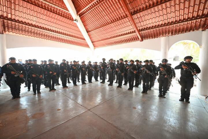 Eduardo Ramírez reconoce labor de los cuerpos de seguridad a favor de las familias chiapanecas