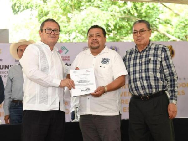 Se reúne el rector Oswaldo Chacón Rojas con la comunidad del Campus de la UNACH en Pichucalco