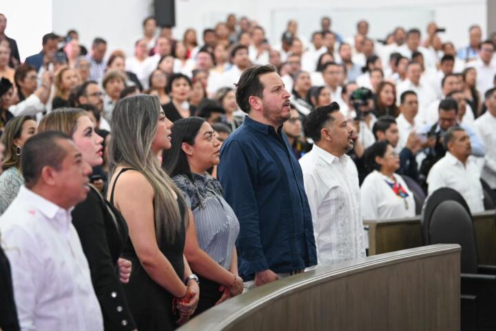 Atestigua gobernador Eduardo Ramírez homenaje póstumo al maestro José Artemio López Aguilar
